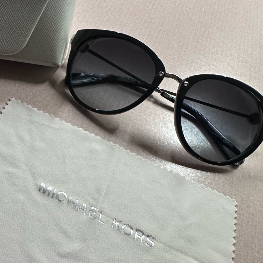 Michael Kors MK6039 Abela Sunglasses